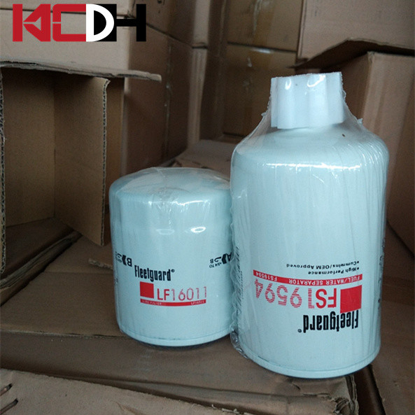 Excavator Engine Parts Fleetguard Fuel Water Separator Filter Element Fs19594