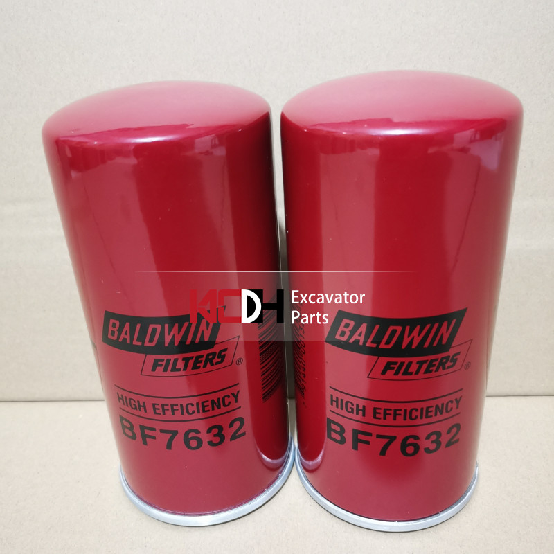  Engine Parts Excavator Fuel Filter Element BF7632 P551315 For Truck